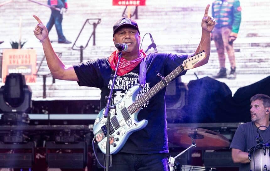 Tom Morello Ignites Minneapolis ICE Protest with Rage Hits and Springsteen Tom Morello Ignites Minneapolis ICE Protest with Rage Hits and Springsteen
