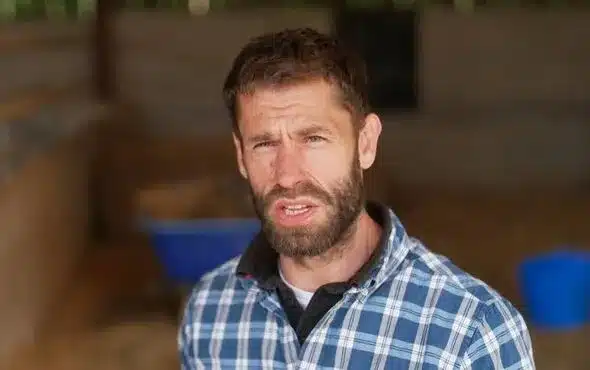 Kelvin Fletcher Faces Oat Harvest Setback on Family Farm