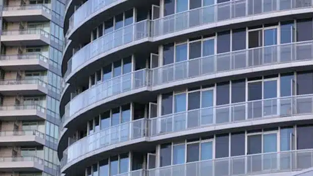 Toronto Condos Under 0K: Buyer Opportunity Risks Supply Crunch Toronto Condos Under 0K: Buyer Opportunity Risks Supply Crunch