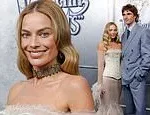 Margot Robbie Dazzles in Ivory Corset Gown at Wuthering Heights Sydney Premiere