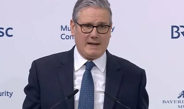 Starmer’s 9-Word Brexit Line Draws Applause at Munich Summit