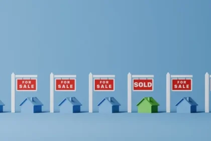 Zillow Stock Upgraded to Neutral on Oversold Valuation Amid Risks