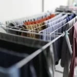 Dry Clothes Faster Indoors in February with One Towel – No Heat Needed