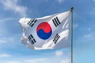 KOSPI Surges 175% on AI Boom as Risks Heighten