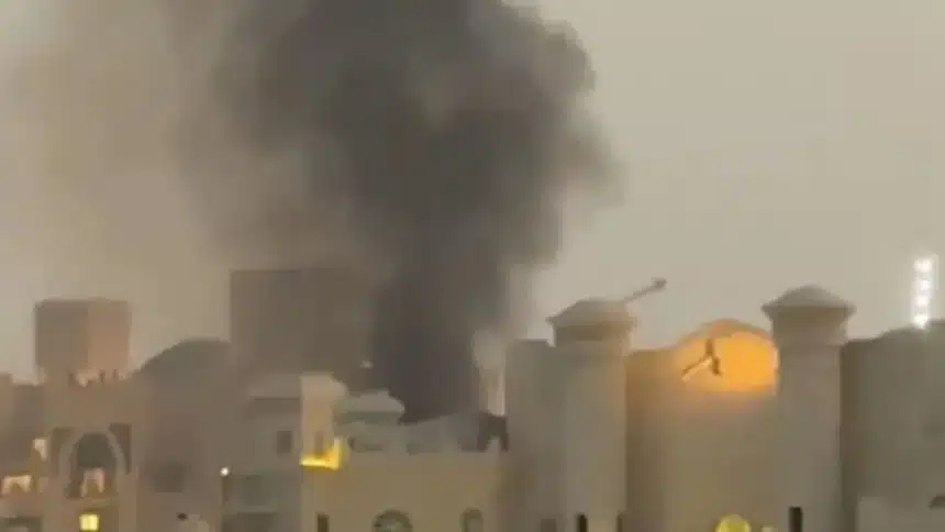 Iran Missile Debris Sparks Fire in Dubai’s Palm Jumeirah Iran Missile Debris Sparks Fire in Dubai’s Palm Jumeirah