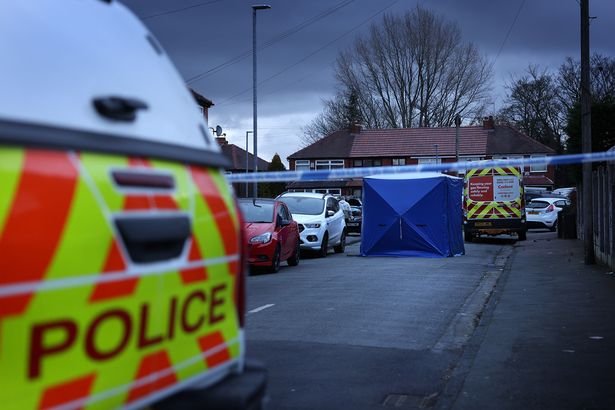 Man Seriously Injured in Droylsden Street Attack, Residents Report Terrifying Screams Man Seriously Injured in Droylsden Street Attack, Residents Report Terrifying Screams