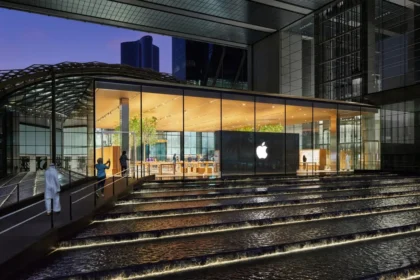 Apple Shuts UAE Stores and Offices Amid Middle East Escalation