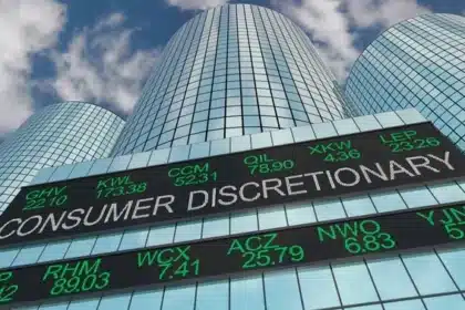 Best and Worst Quant Ratings for Mid-Cap Consumer Stocks