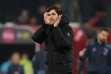 Andoni Iraola Tipped as Next Man Utd Manager After Bournemouth Update