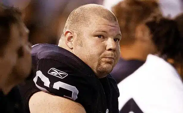 Ex-Raiders Star Barret Robbins Dies at 52 After Super Bowl Drama