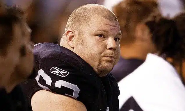 Ex-Raiders Star Barret Robbins Dies at 52 After Super Bowl Drama