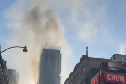 Downtown Toronto Rooftop Fire Sparks Explosions, Closes Streets