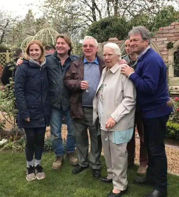 Foster Parents of 150 Kids Defend Alan Titchmarsh Garden Makeover Foster Parents of 150 Kids Defend Alan Titchmarsh Garden Makeover