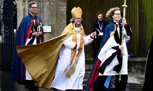 UK Churches Empty as Mosques Rise: Revival Urged