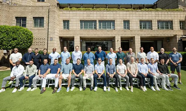 Fans Spot Two NFL Coaches Missing from Annual Group Photo Fans Spot Two NFL Coaches Missing from Annual Group Photo