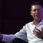 Male Role Model Shortage Drives Boys to Manosphere, Sparks Unhappiness