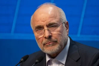 Iran Speaker Warns Trump Risks US ‘Hell’ in Hormuz Standoff