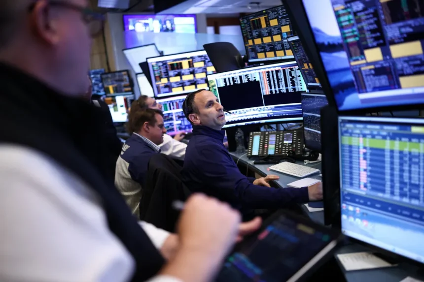 Canadian Investors Weigh Economic Risks in Fragile Iran Ceasefire
