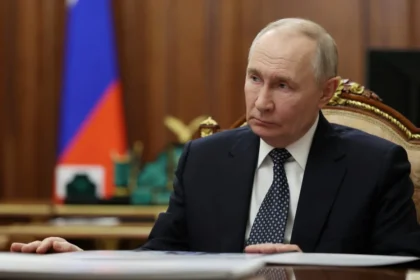 Putin Orders 32-Hour Orthodox Easter Ceasefire; Zelensky Pledges Compliance