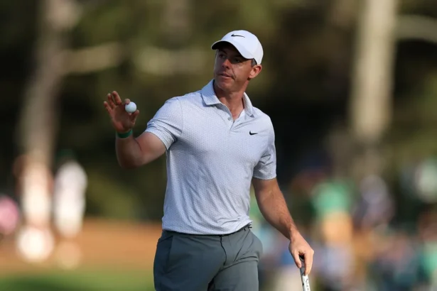 Rory McIlroy Sets Record Six-Shot Lead at Masters Halfway
