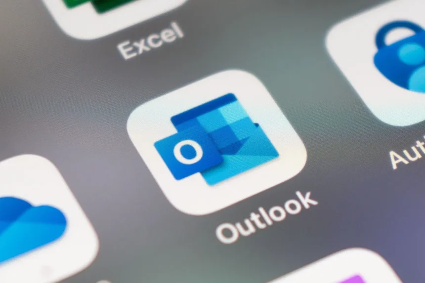 Outlook Lite Android Shutdown: Access Ends May 25, 2026