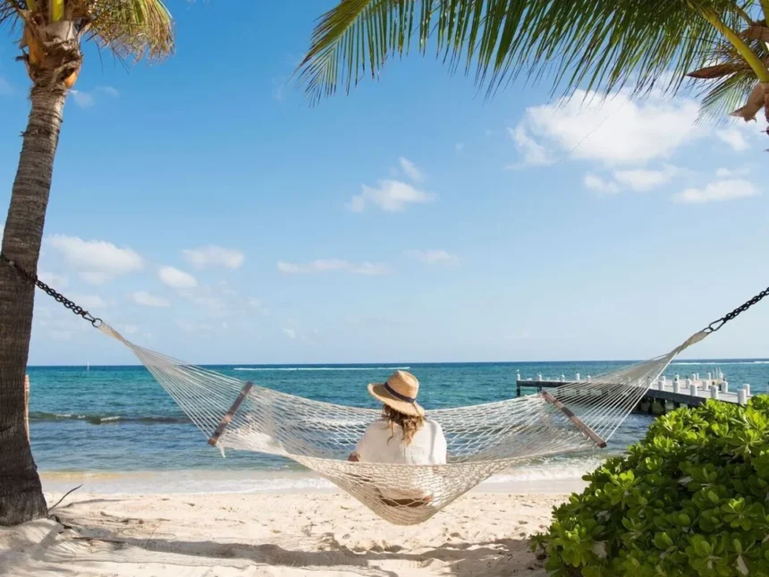 Cayman Islands Shatters Records with Canadian Tourist Surge