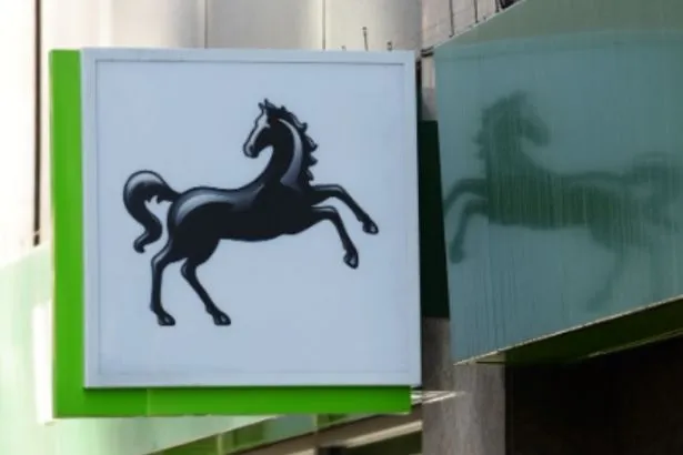 Lloyds Bank Updates Cheque Deposit Rules After Key Service Ends