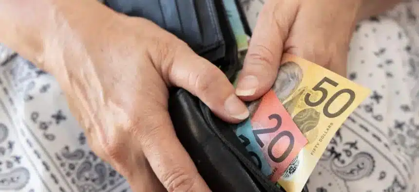 Cash Use Rises in Australia: First Increase Since 2007, RBA Data Shows