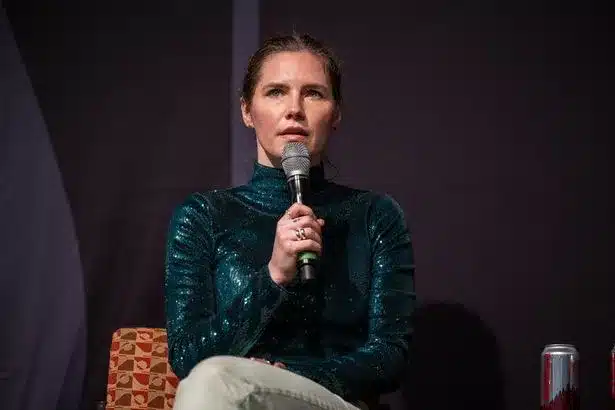 Amanda Knox Voices Ongoing Anger Over Meredith Kercher Murder Case