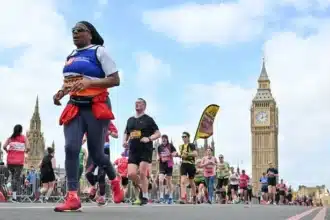 London Marathon 2026: Track Runners Live with App & Results