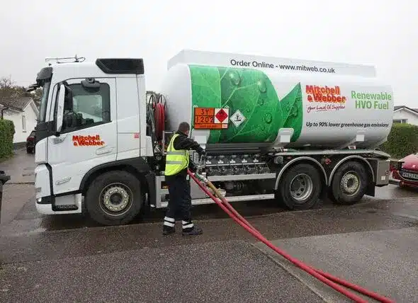 Rural UK Off-Grid Homes Push HVO Fuel Over Costly Heat Pumps