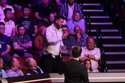 Snooker Fan Ejected from Crucible Semi for Epstein Files Shout