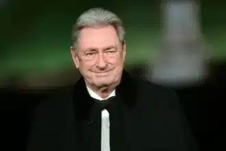 Alan Titchmarsh Tackles Murder Mystery in New Novel