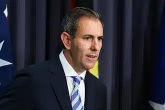 Budget Prioritizes Savings Amid War-Fueled Inflation Surge