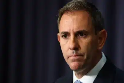 Government Eyes Income Tax Cuts to Balance Property Tax Reforms