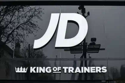 JD Sports Predicts Muted Growth and Profit Drop Amid War