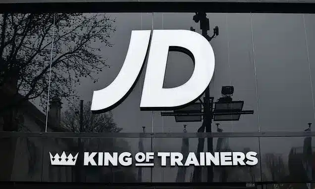 JD Sports Predicts Muted Growth and Profit Drop Amid War