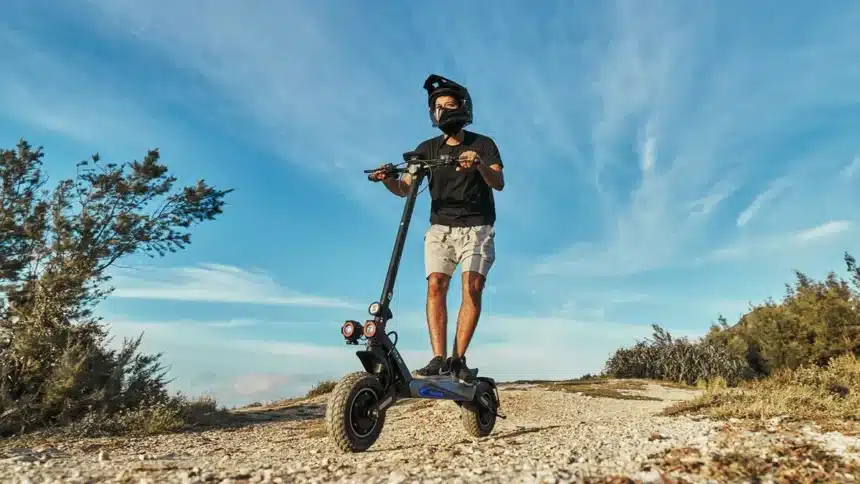 Save £80 on isinwheel GT4 Dual Electric Scooter with Code TR80