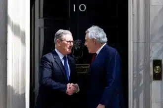 Starmer Appoints Brown and Harman to Counter Labour Leadership Threat