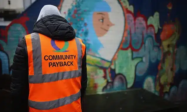 Over 3,200 Offenders Skip Start of Community Service Orders Over 3,200 Offenders Skip Start of Community Service Orders