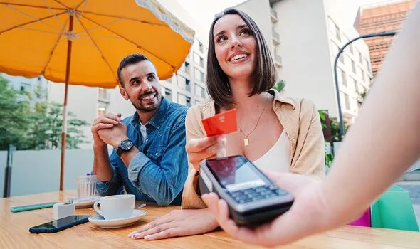 Lloyds Bank Rules for Replacing Expiring Debit Cards