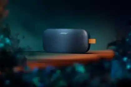 Bose Speaker Outshines Apple Mini for Travel, Shoppers Say