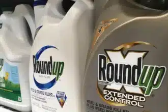 Health Canada Boosts Glyphosate Pesticide Monitoring Amid Safety Debate