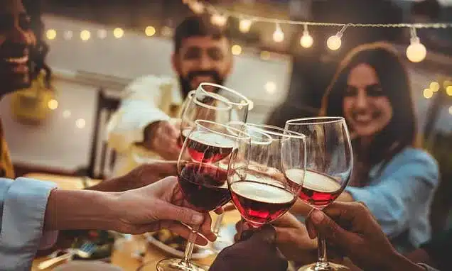 Ideal Catch-Up Time Revealed for Modern Friendships