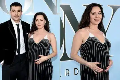 Aubrey Plaza and Christopher Abbott Debut as Couple at Tony Awards