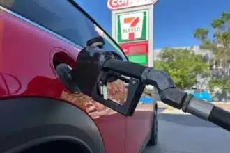 Consumers Adjust Spending Amid Rising Fuel and Inflationary Pressures