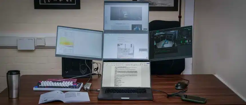 Lepow Quad Monitor: Portable Powerhouse for Enhanced Productivity