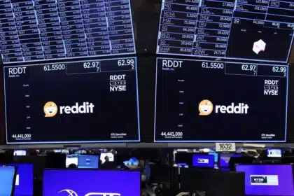Reddit’s True Value: Beyond User Engagement Metrics