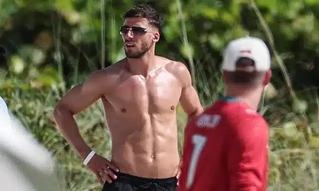 Portugal Stars Defend Beach Time as Crucial World Cup Prep Portugal Stars Defend Beach Time as Crucial World Cup Prep