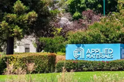 Applied Materials Valuation Surpasses Dot-Com Era Highs